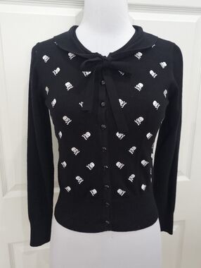 Jawbreaker Goth Black & White Embroidered Skull Button Up Cardigan Sweater Top S